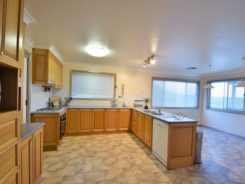 36 Backcreek Road, Young NSW 2594