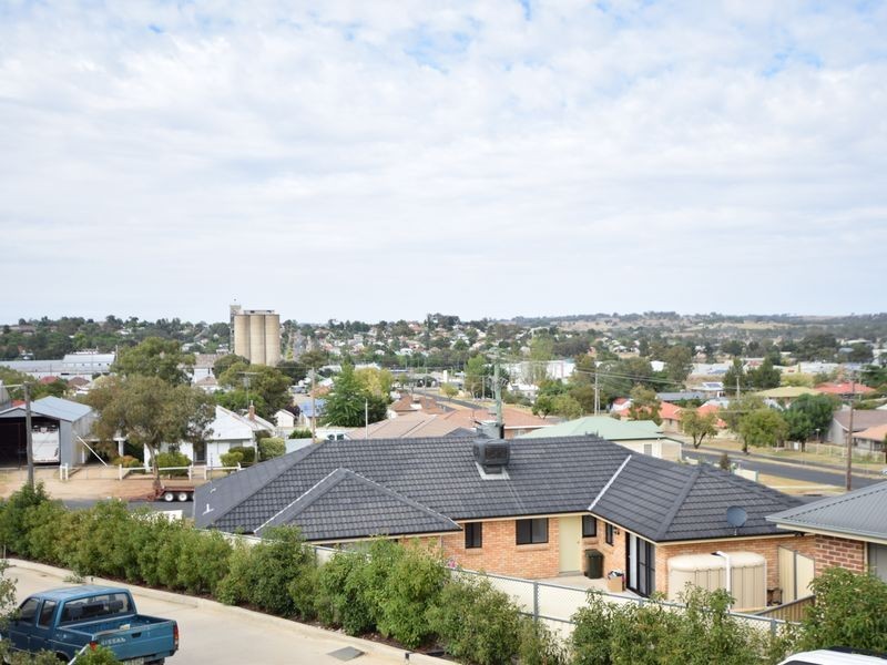 10-157 William Street, Young NSW 2594