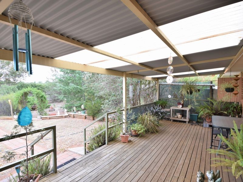 1 Dwyer Drive, Young NSW 2594