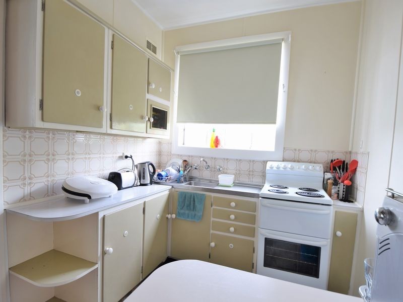 18 Taylor Road, Young NSW 2594