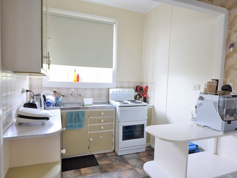 18 Taylor Road, Young NSW 2594