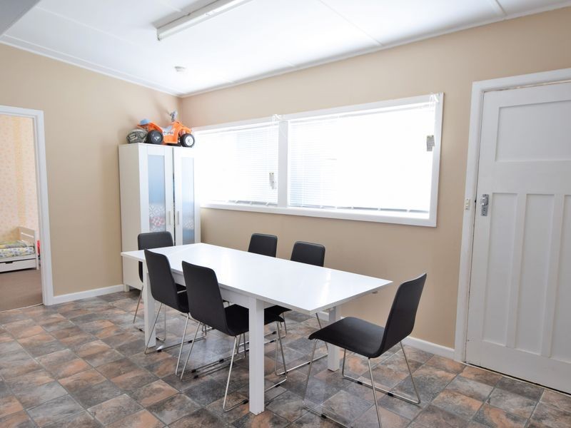 18 Taylor Road, Young NSW 2594