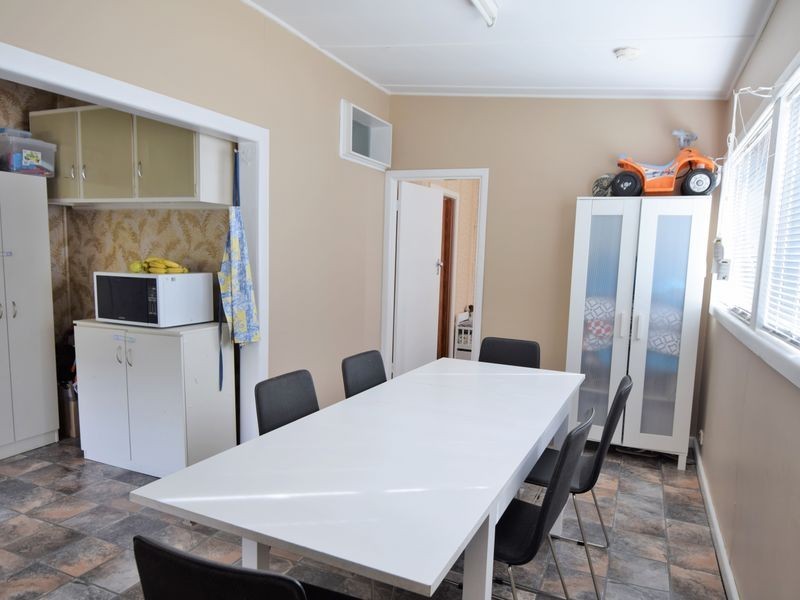 18 Taylor Road, Young NSW 2594