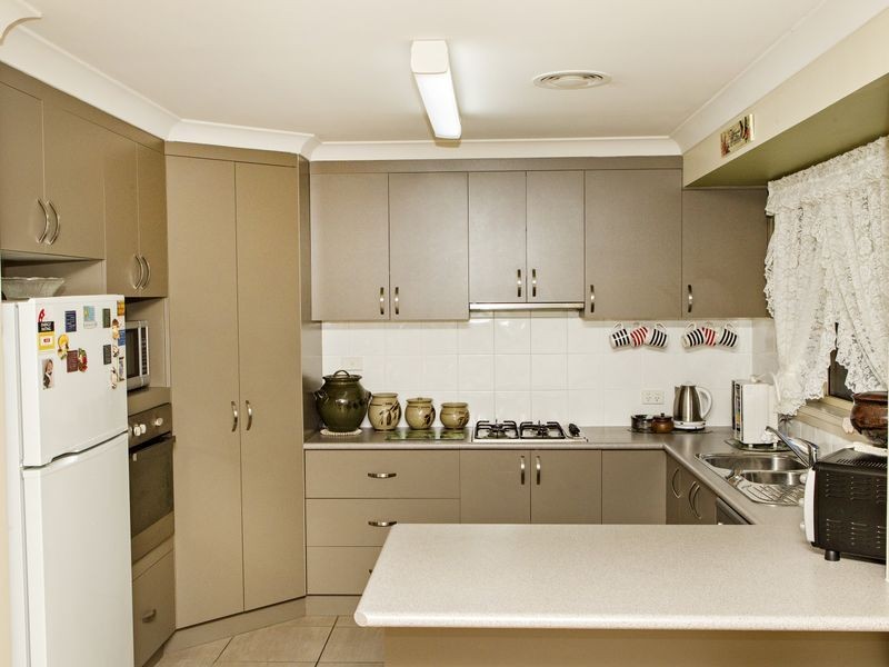 32 Jordan Place, Young NSW 2594