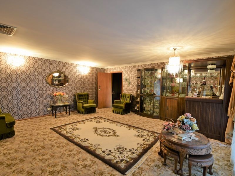 10 Watson Street, Young NSW 2594