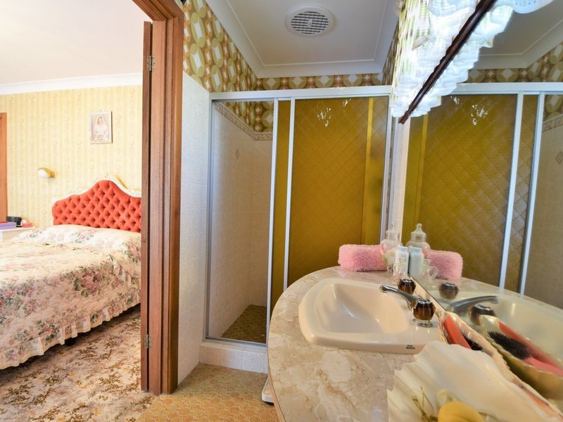 10 Watson Street, Young NSW 2594