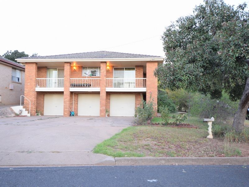 10 Watson Street, Young NSW 2594