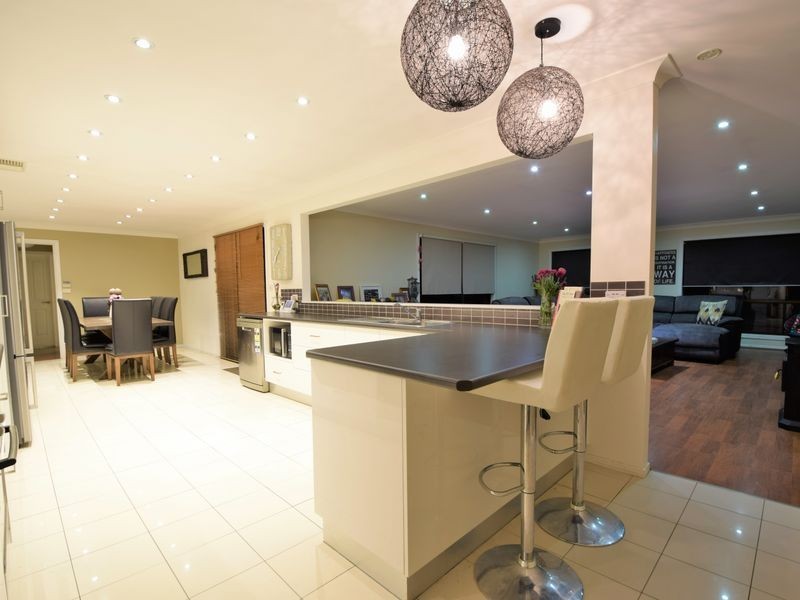 141 Edwards Street, Young NSW 2594