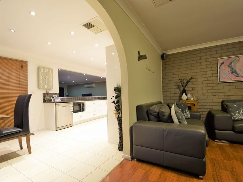 141 Edwards Street, Young NSW 2594