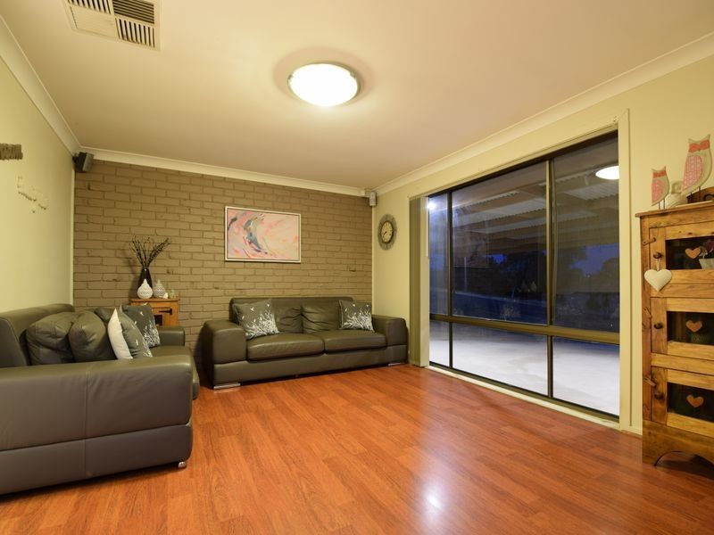 141 Edwards Street, Young NSW 2594