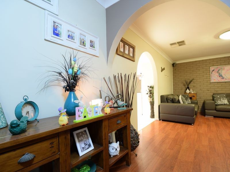 141 Edwards Street, Young NSW 2594