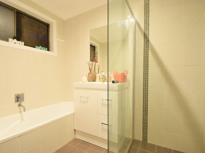 141 Edwards Street, Young NSW 2594