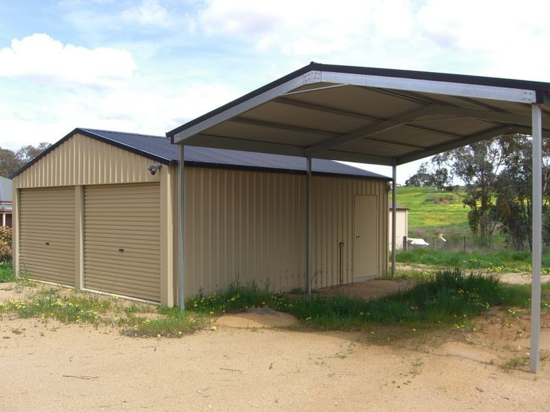 49 Isaacs Road, Young NSW 2594