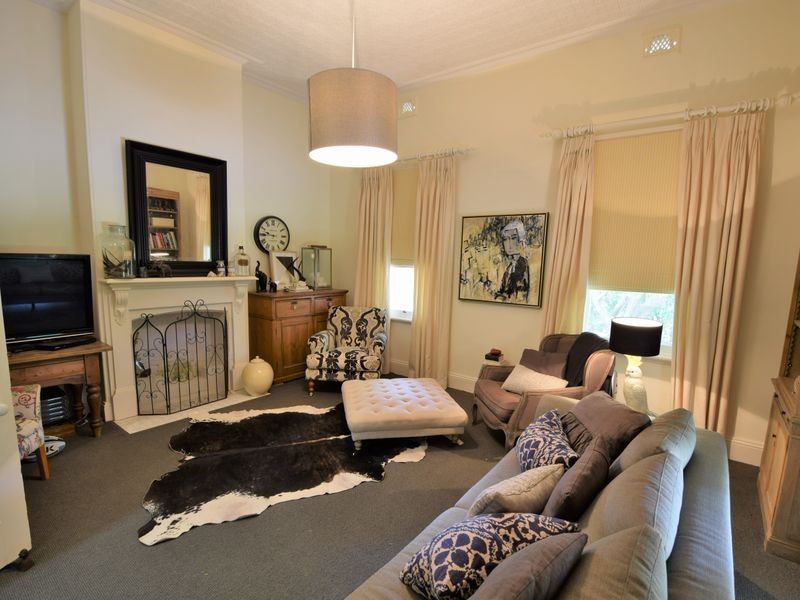 45 Taylor Road, Young NSW 2594