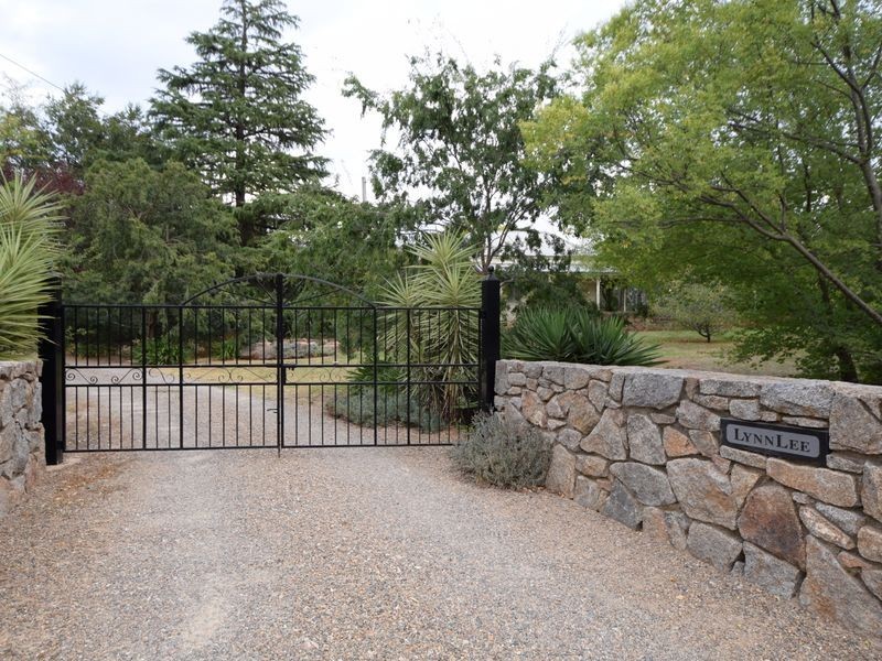 45 Taylor Road, Young NSW 2594