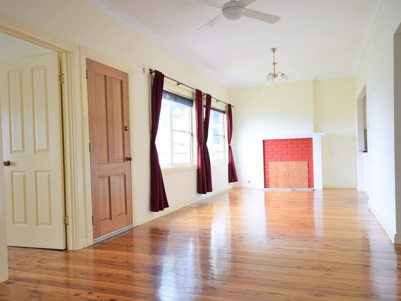 26 Spring Street, Young NSW 2594