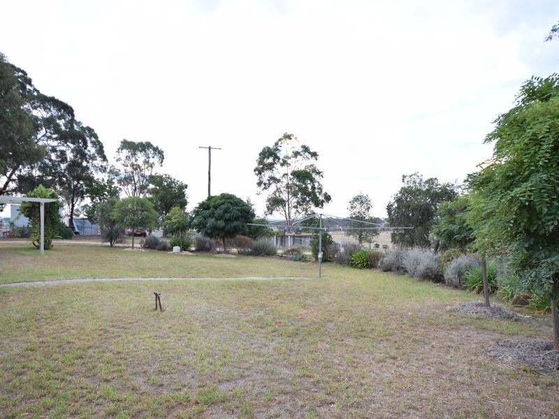 685 Olympic Hwy North, Young NSW 2594
