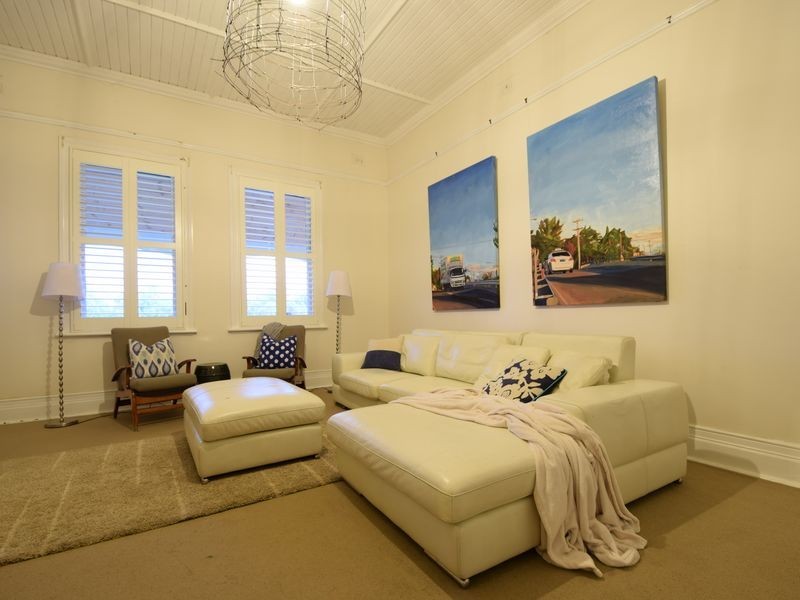 525 Old Forbes Rd, Young NSW 2594