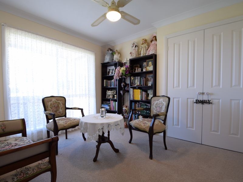 2 Mathew Street, Young NSW 2594