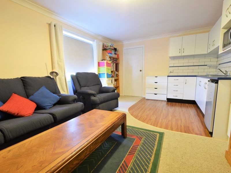 34 Back Creek Rd, Young NSW 2594