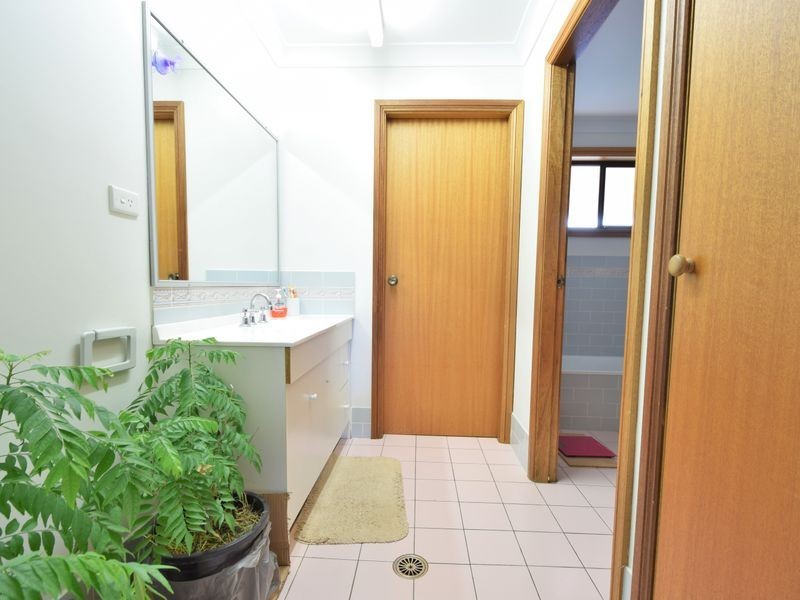 3/161 Nasmyth Street, Young NSW 2594