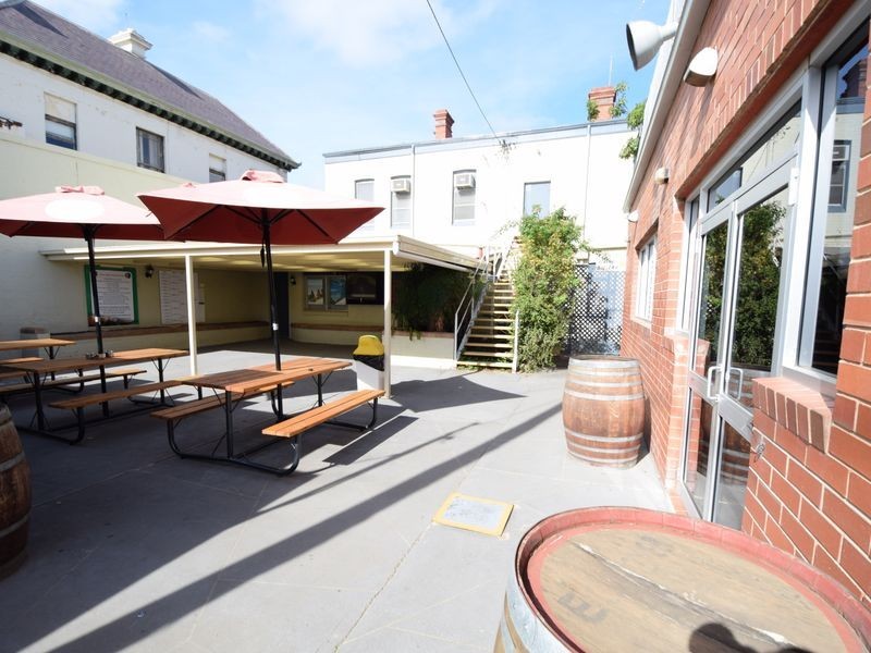 97-111 Boorowa Street, Young NSW 2594