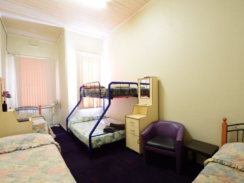 97-111 Boorowa Street, Young NSW 2594