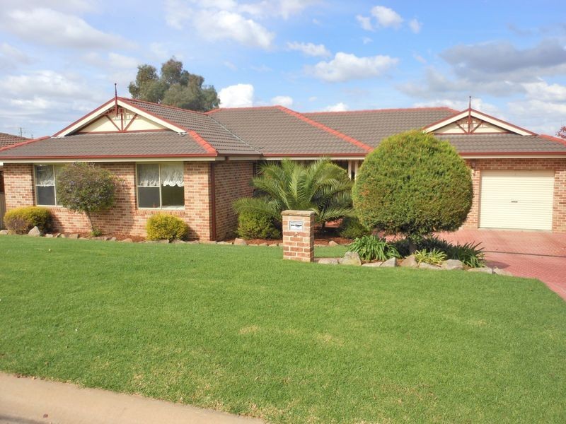 4 Tadros Avenue, Young NSW 2594