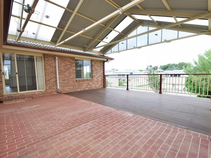 4 Tadros Avenue, Young NSW 2594