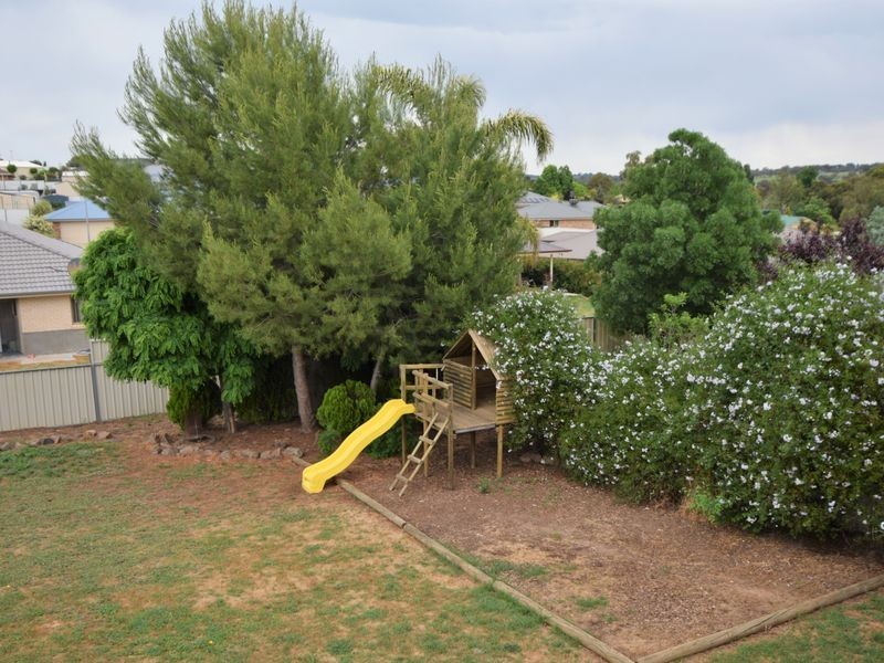 4 Tadros Avenue, Young NSW 2594