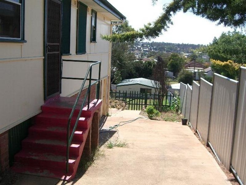 101 Berthong Street, Young NSW 2594