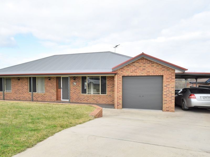 70 Orchard Street, Young NSW 2594