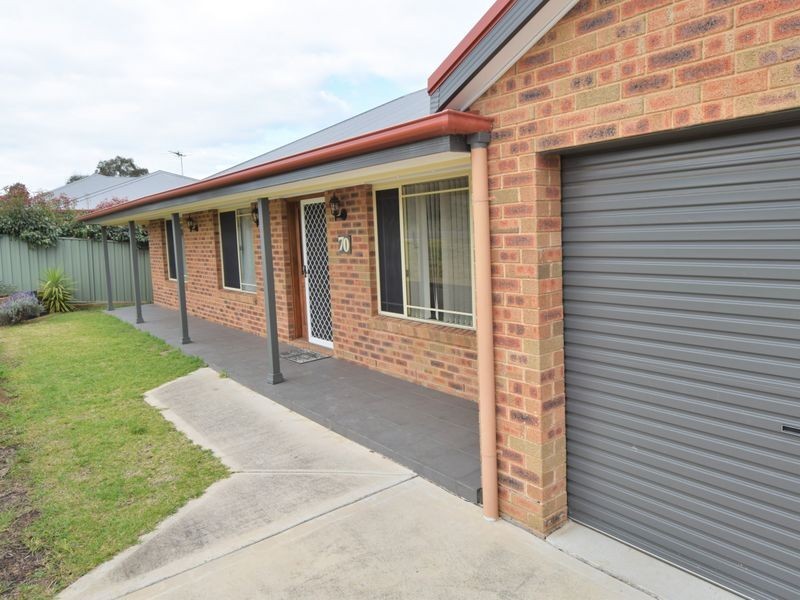70 Orchard Street, Young NSW 2594