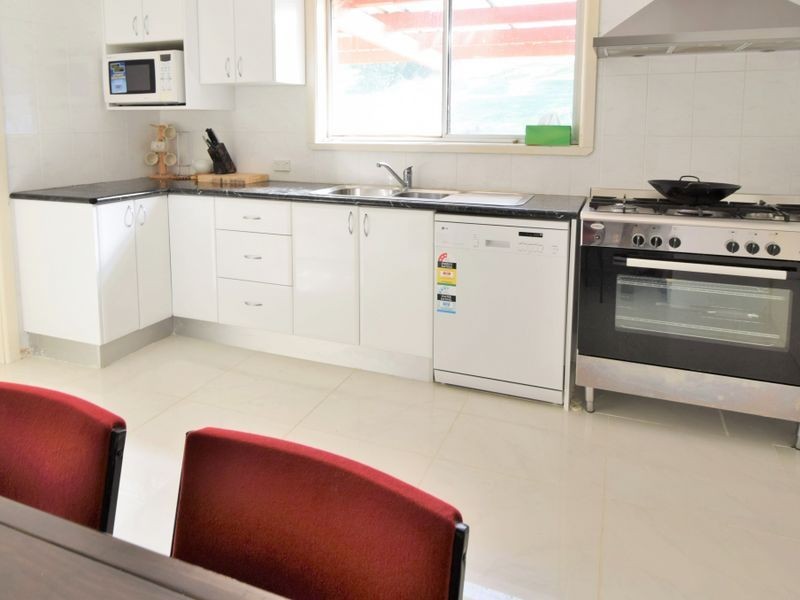 177 William Street, Young NSW 2594