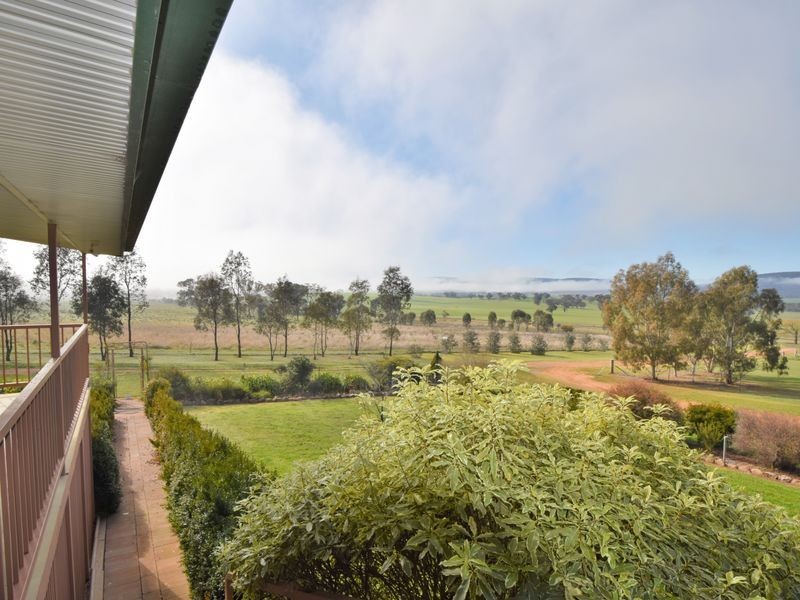 15 Henley Street, Young NSW 2594