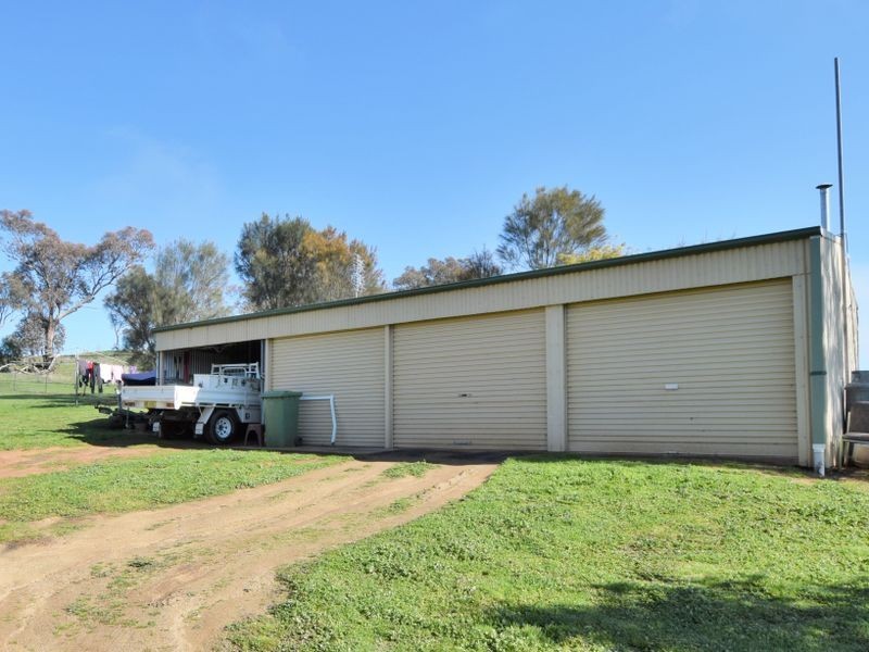 15 Henley Street, Young NSW 2594