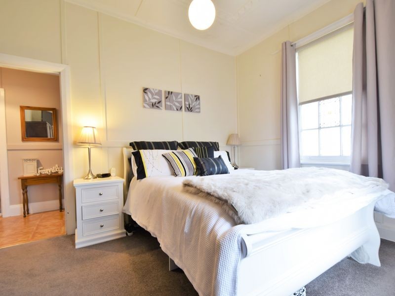 99 William Street, Young NSW 2594