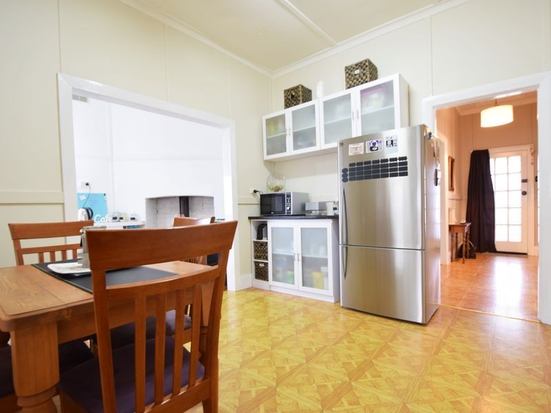 99 William Street, Young NSW 2594