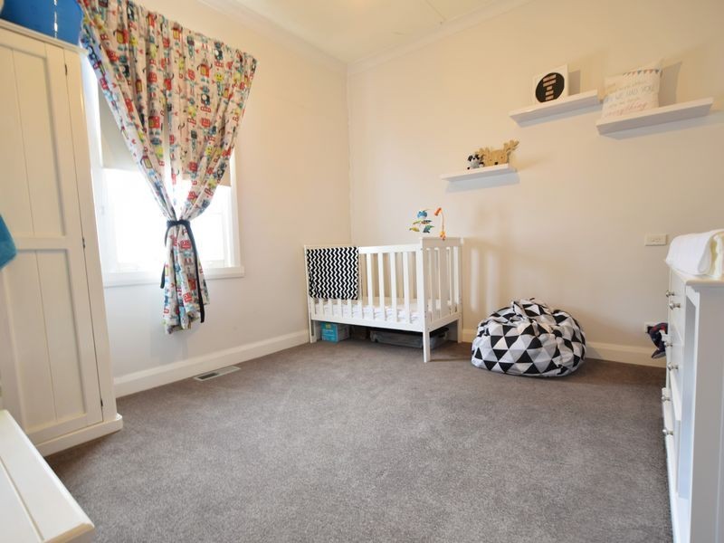 99 William Street, Young NSW 2594