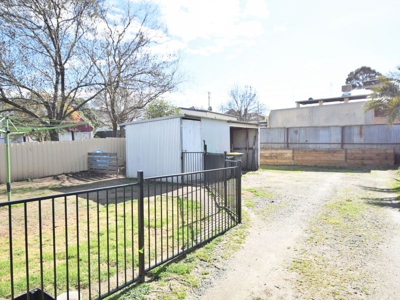 99 William Street, Young NSW 2594