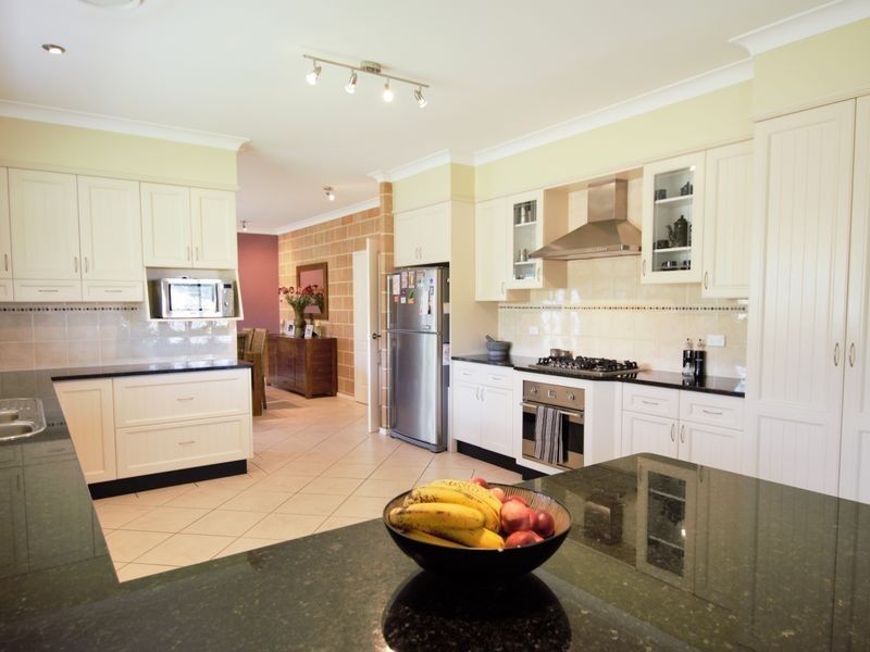 210 Bashams Lane, Young NSW 2594