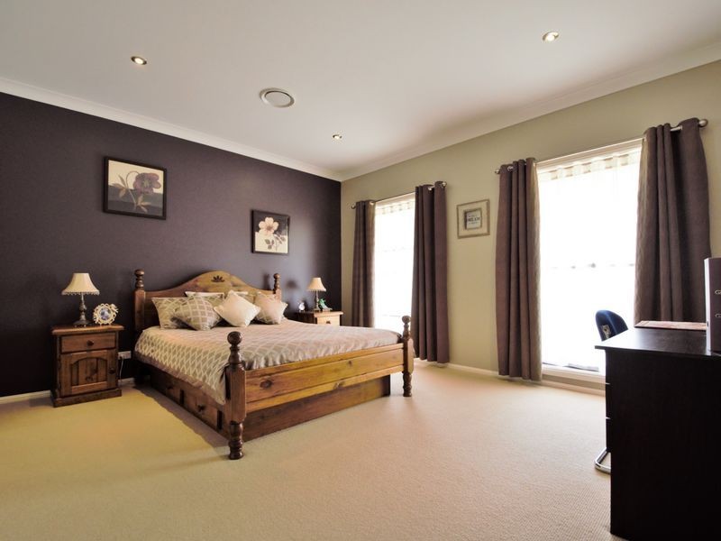 210 Bashams Lane, Young NSW 2594