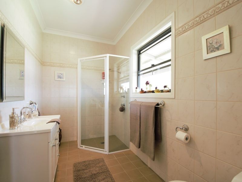 210 Bashams Lane, Young NSW 2594