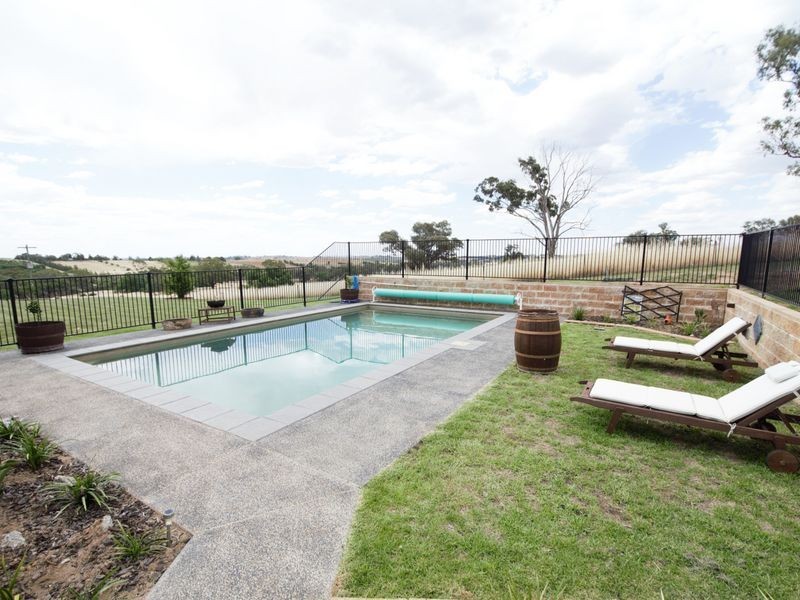 210 Bashams Lane, Young NSW 2594