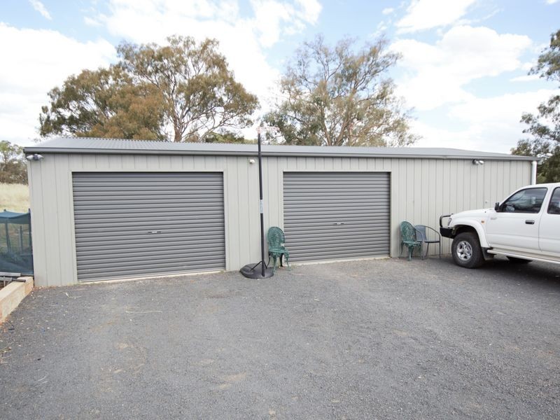 210 Bashams Lane, Young NSW 2594