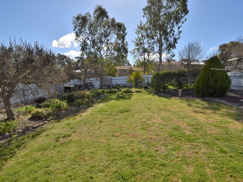 143 Edwards Street, Young NSW 2594