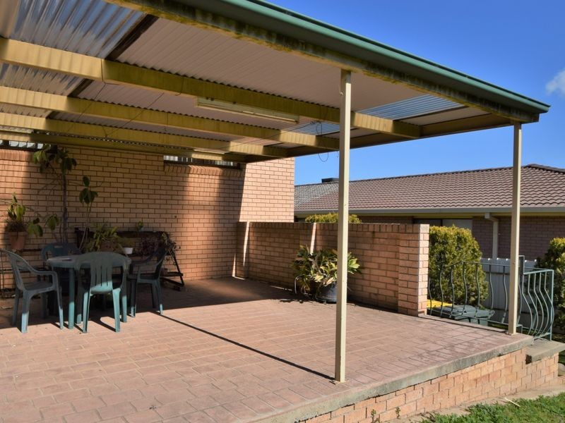 143 Edwards Street, Young NSW 2594