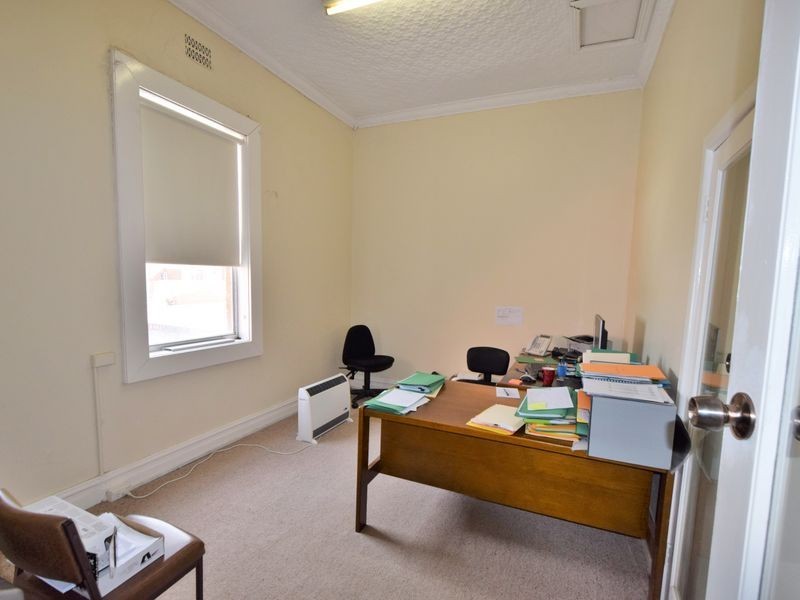 71 Lynch Street, Young NSW 2594
