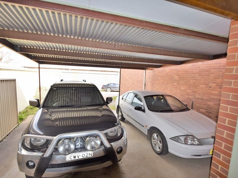 71 Lynch Street, Young NSW 2594