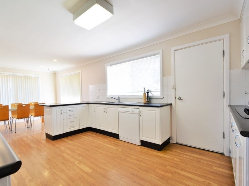 9 Barwang Street, Young NSW 2594